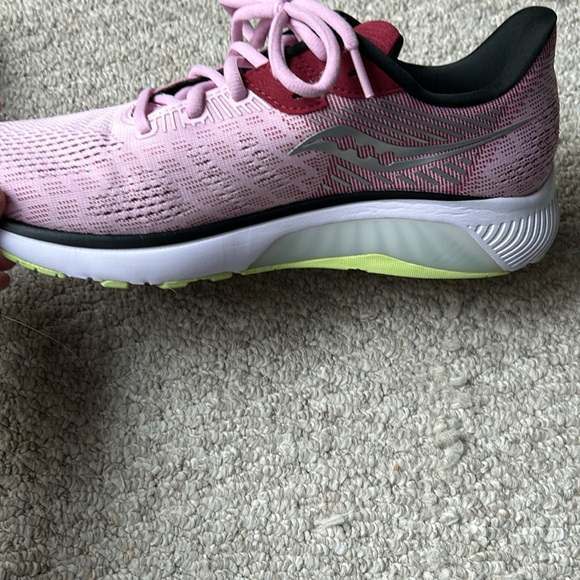 SAUCONY | size 10 sneakers - Picture 8 of 15